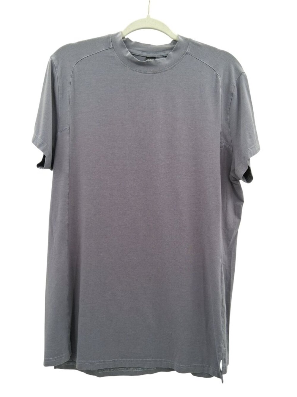 Alphalete Gray T-Shirt Size Large Casual Athletic Activewear